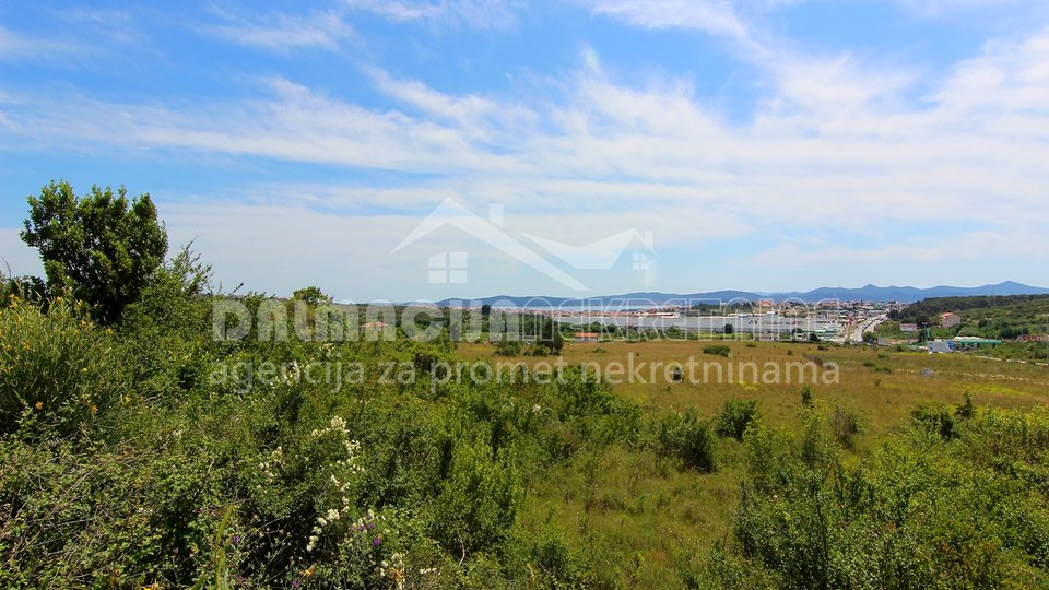 Land, 985 m2, For Sale, Zadar - Crno
