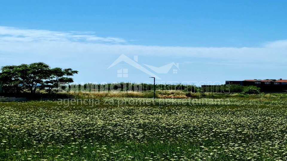 Land, 932 m2, For Sale, Privlaka
