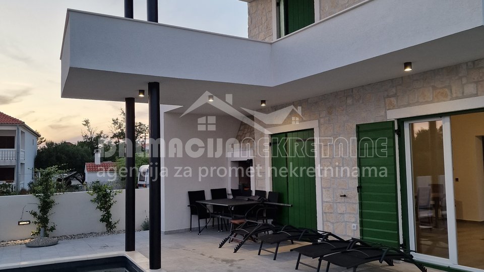 House, 160 m2, For Sale, Privlaka