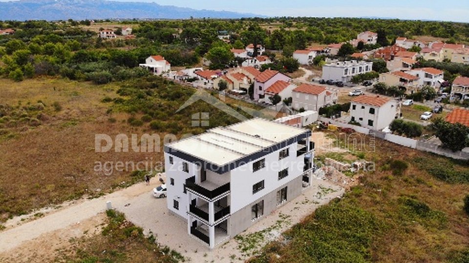 Zadar, Privlaka, stanovi u novogradnji 200 m od mora