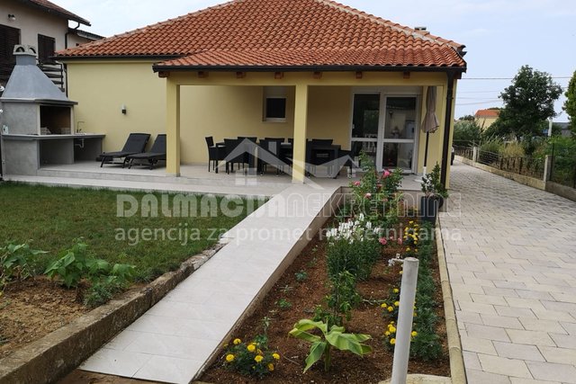 House, 115 m2, For Sale, Privlaka