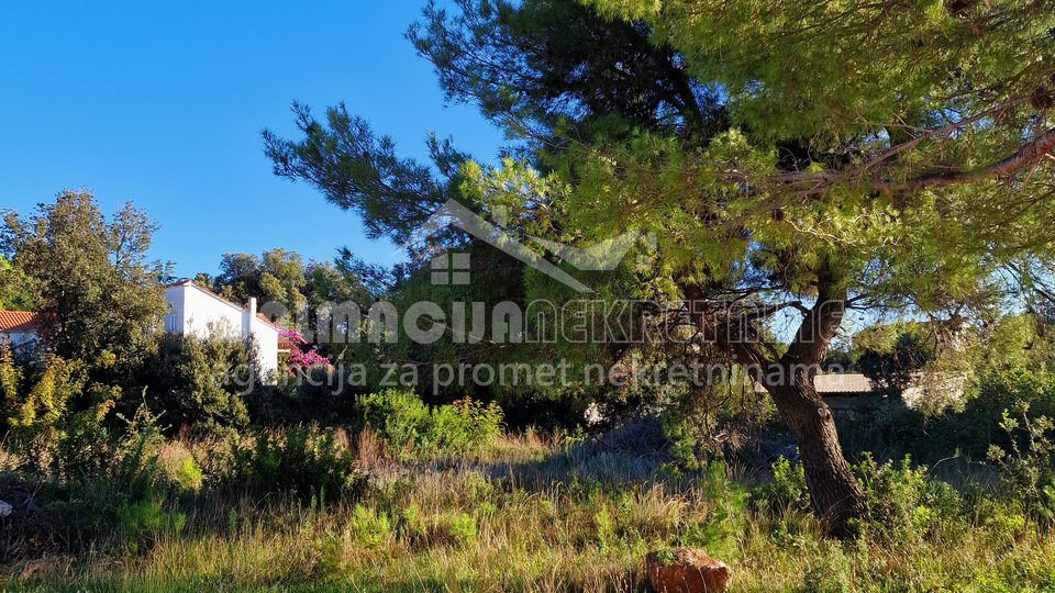 Biograd n/m, Pakoštane: Baugrundstück mit Baugenehmigung